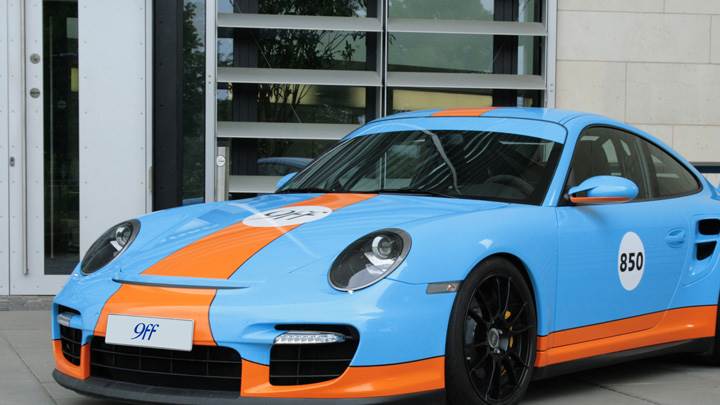 Porsche 9ff 997 BT2 Side Front Pose in Blue